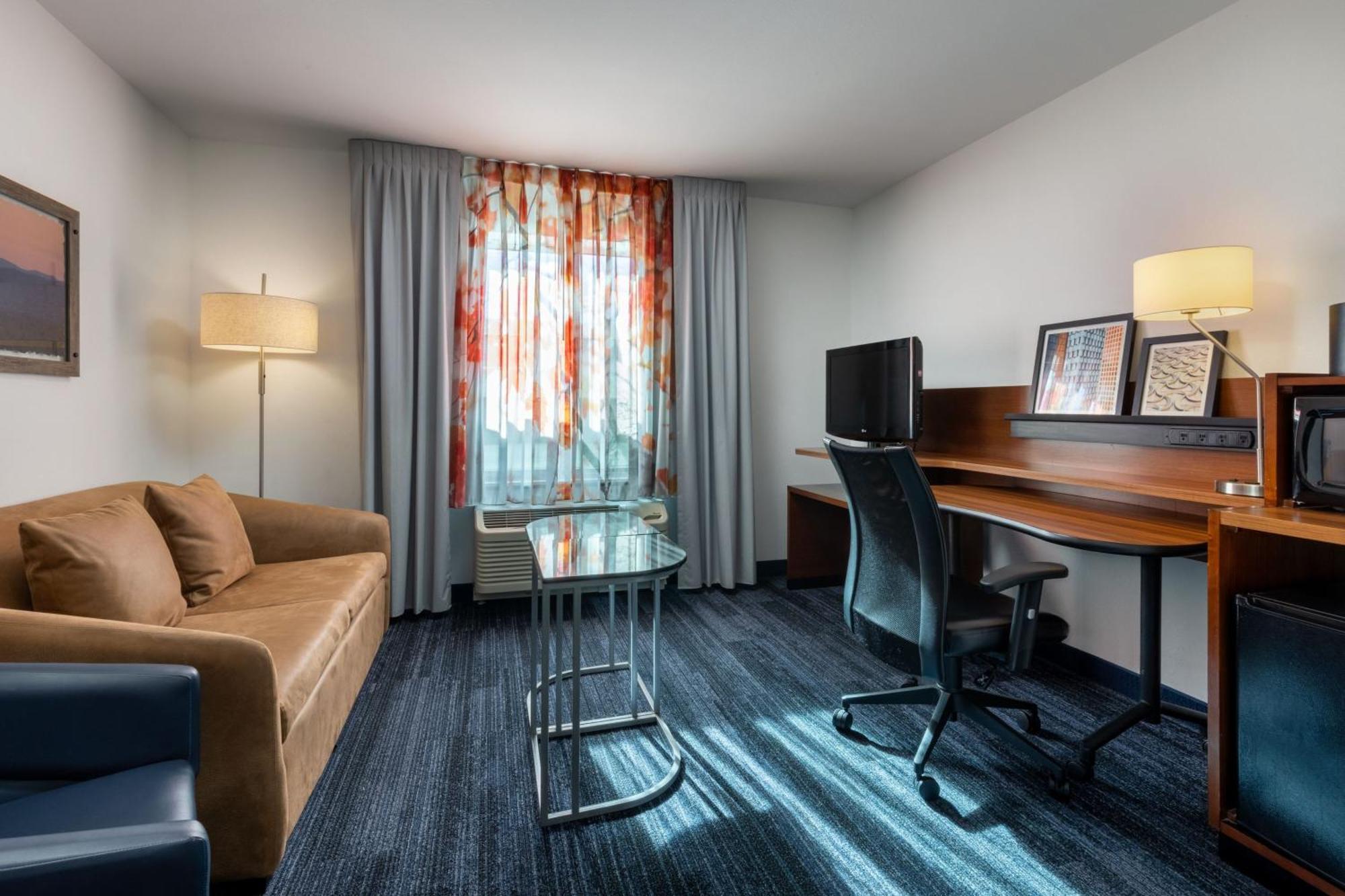 Fairfield Inn & Suites By Marriott Smithfield Zewnętrze zdjęcie