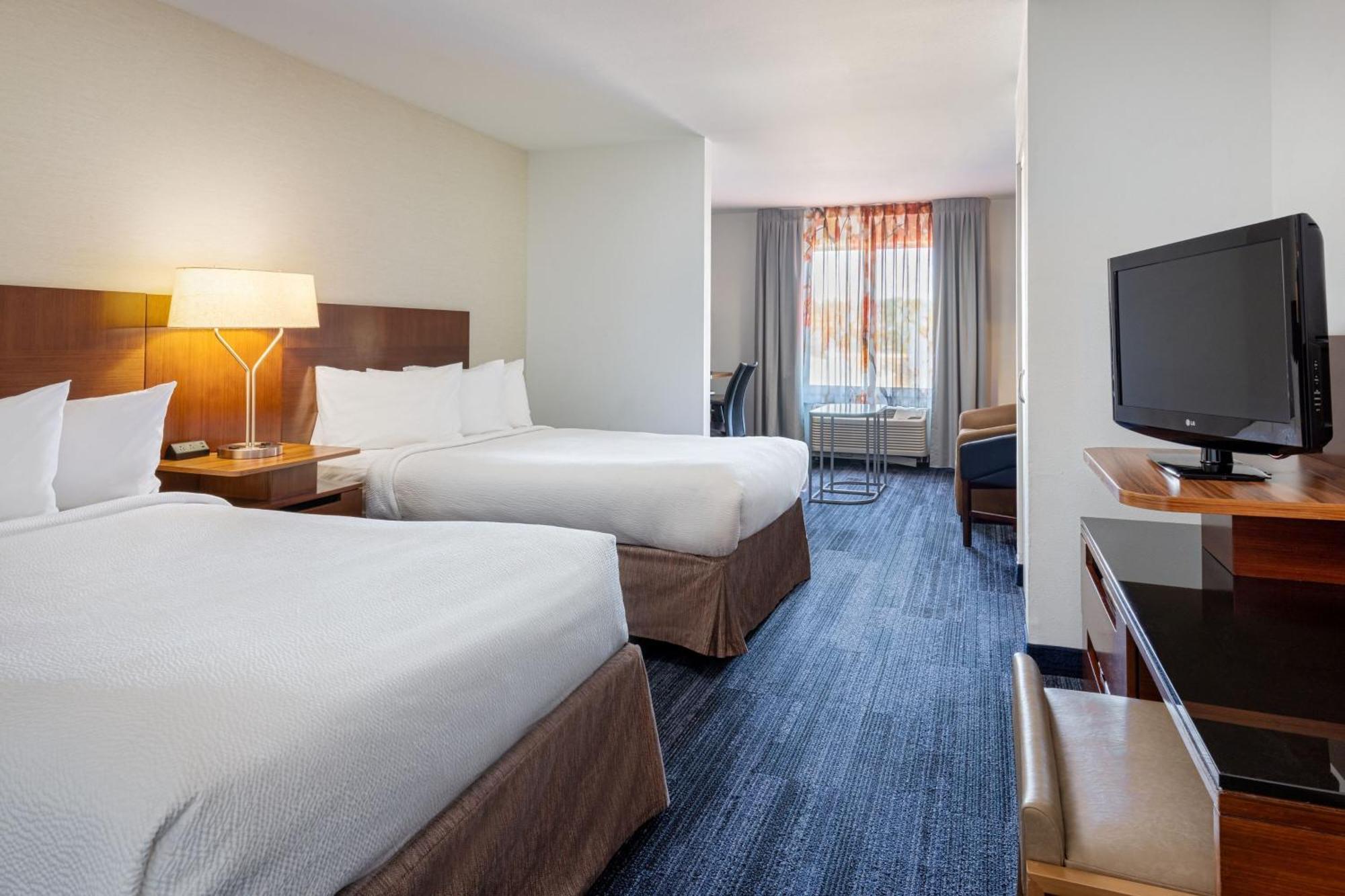 Fairfield Inn & Suites By Marriott Smithfield Zewnętrze zdjęcie