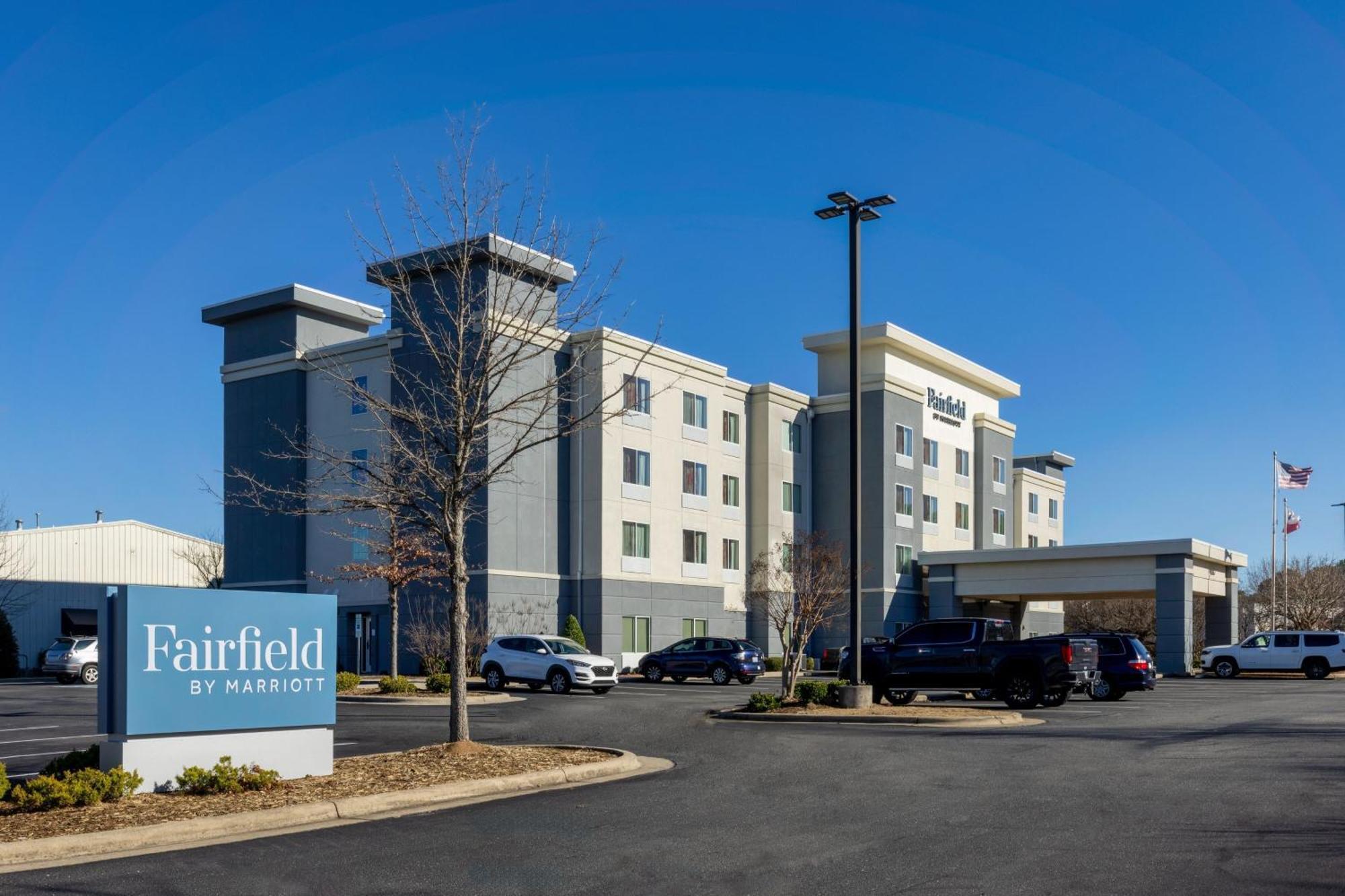 Fairfield Inn & Suites By Marriott Smithfield Zewnętrze zdjęcie