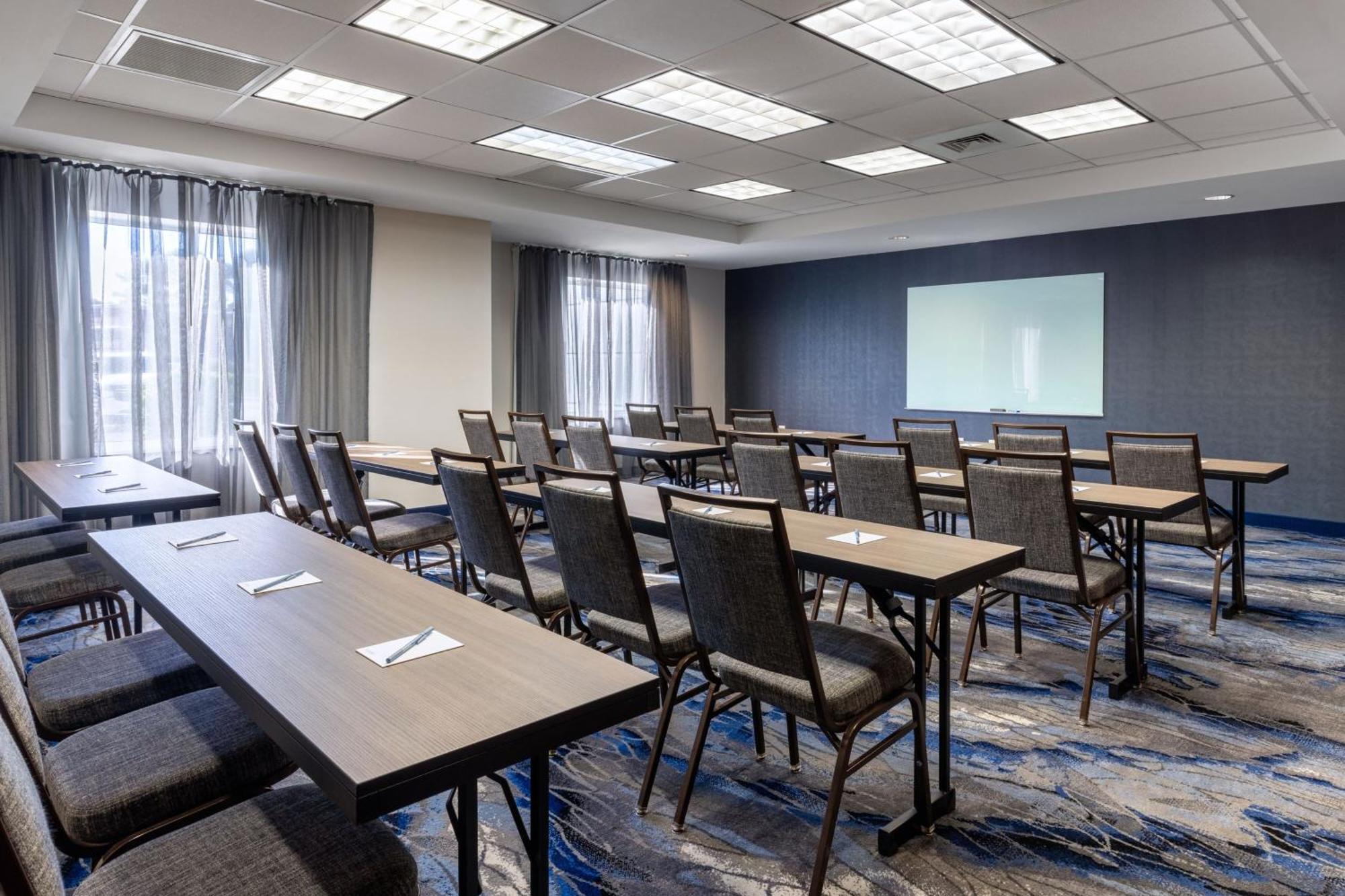 Fairfield Inn & Suites By Marriott Smithfield Zewnętrze zdjęcie